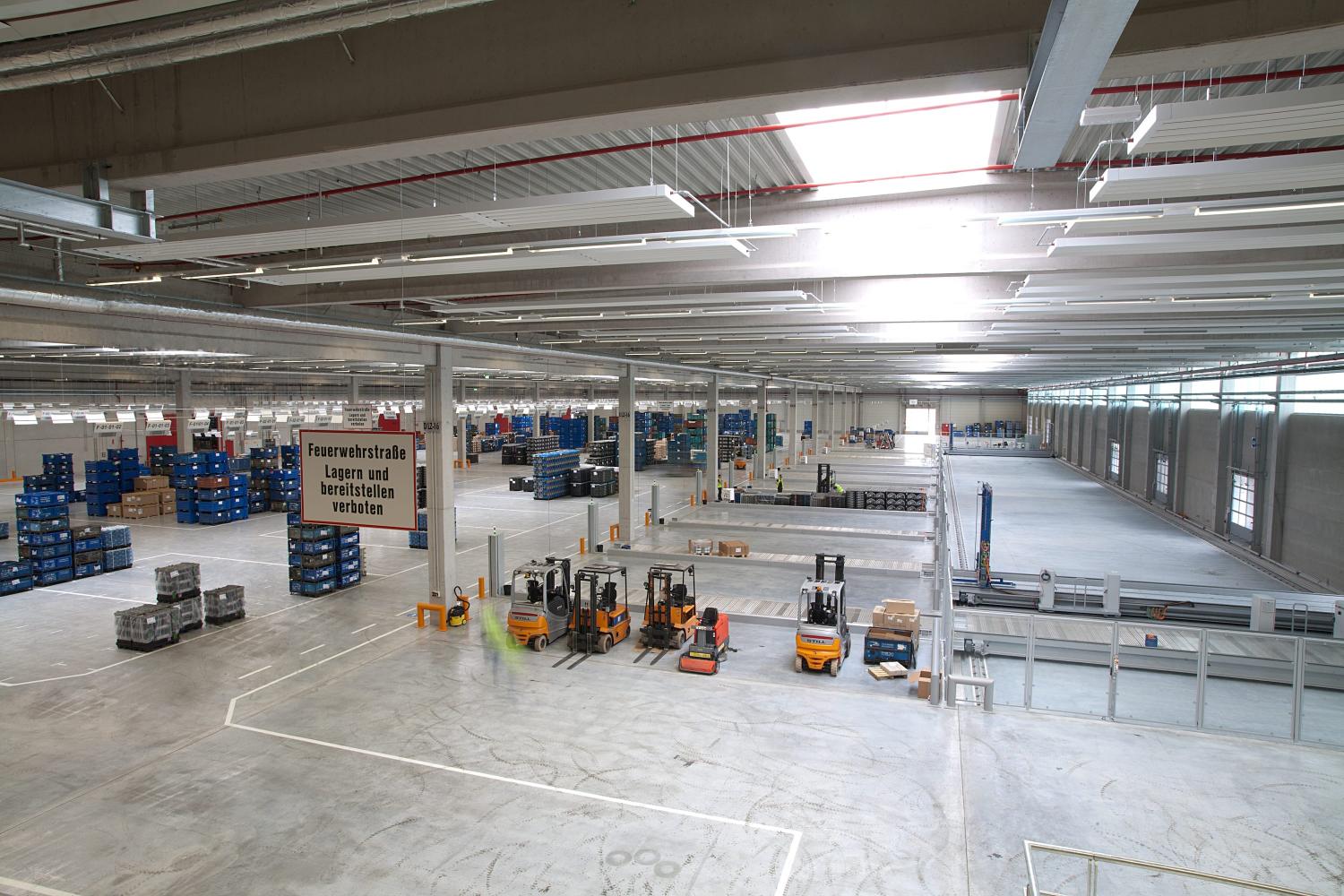 VW New logistics center